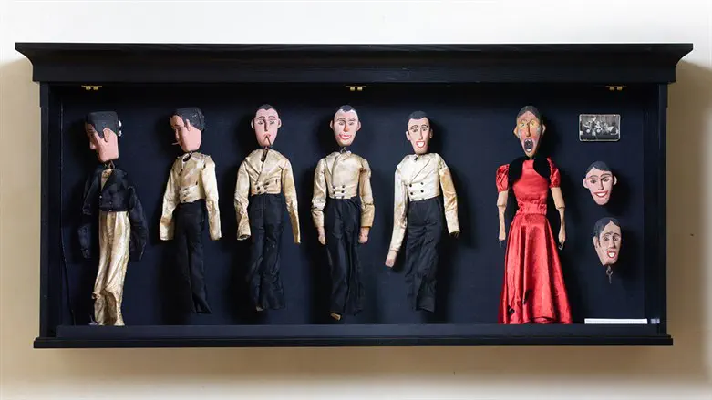 Nightclub marionettes by Isidore (Mike) and Frances Oznowicz.