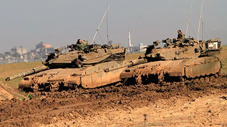 Tanks in Gaza, 2009 (file)
