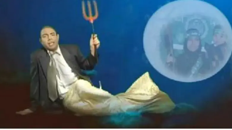 Scene from Latma TV - Obama Underwater Fantas