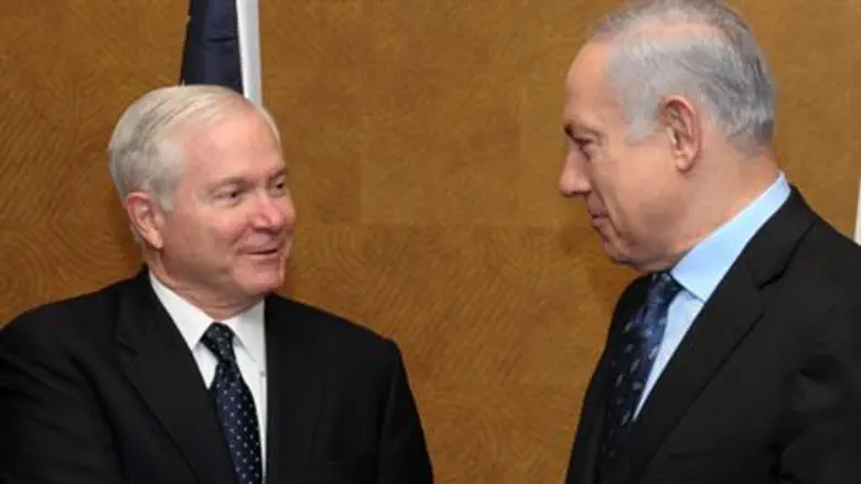 Gates meets with Netanyahu