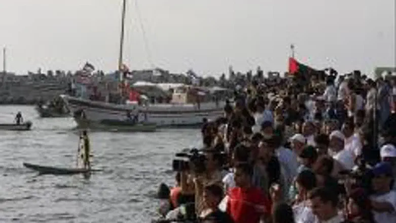 "Free Gaza" ship headed toward Hamastan