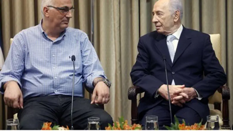 Shimon Peres and David  Meidan