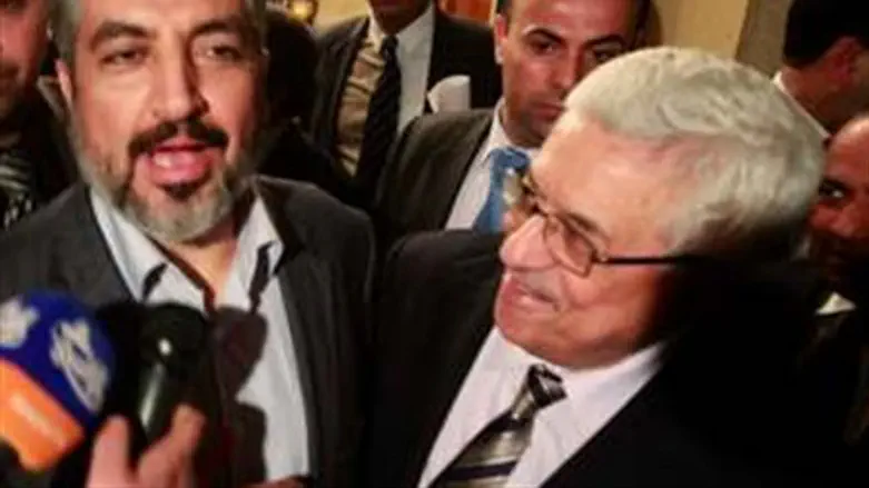 Hamas leader Mashaal and PA's Abbas in Cairo