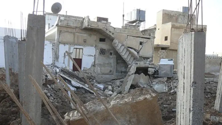 Buildings damaged after shelling near Deraa