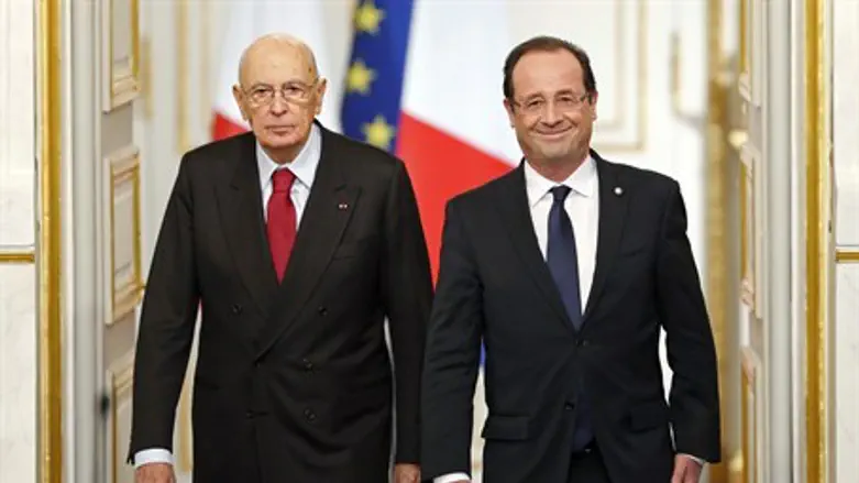 Hollande with Italy's Napolitano