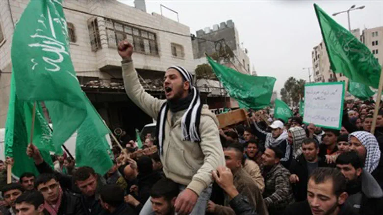 Hamas flags during funeral