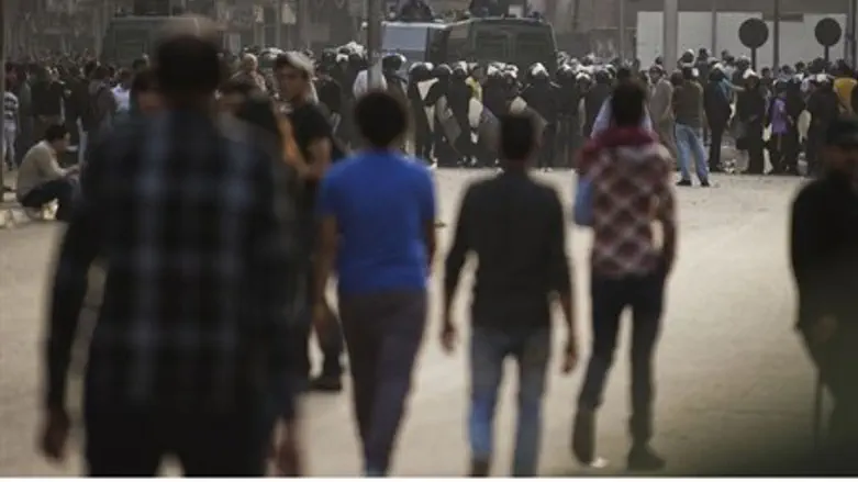 Cairo clashes (file)