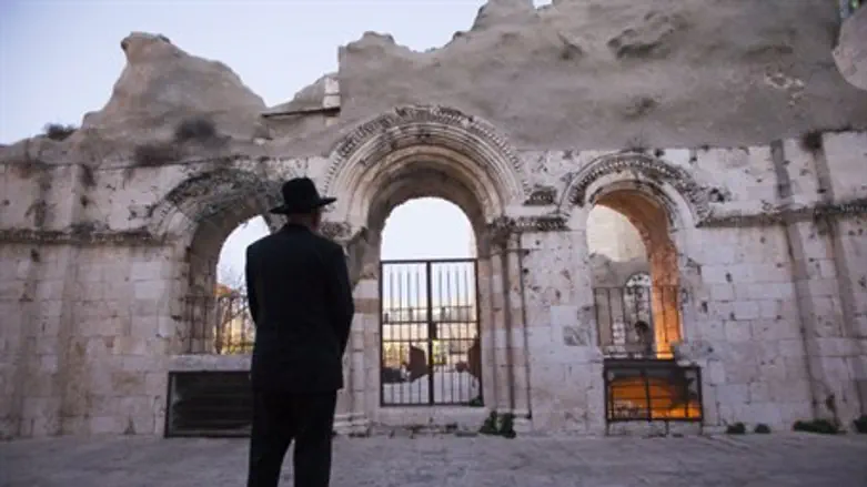 Ruins of Old City synagogue destroyed in War 