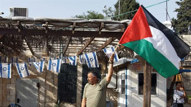 Man waves PLO flag in Jerusalem