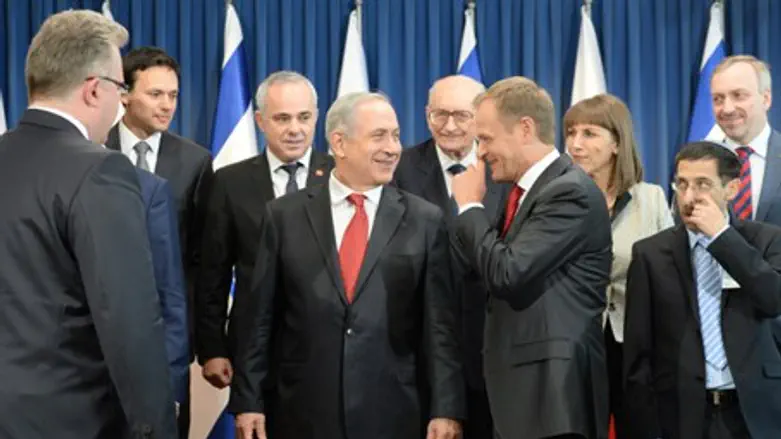 Netanyahu and government ministers in Poland