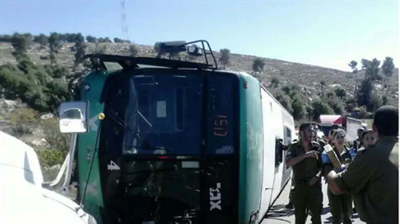 Overturned bus in Gush Etzion