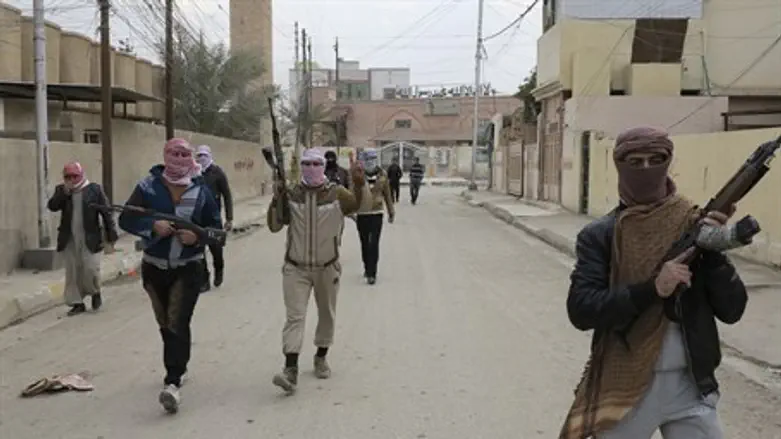 Al Qaeda fighters take over the twn of Ramadi