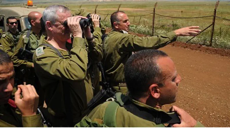 IDF Chief of Staff Benny Gantz at the Syrian 