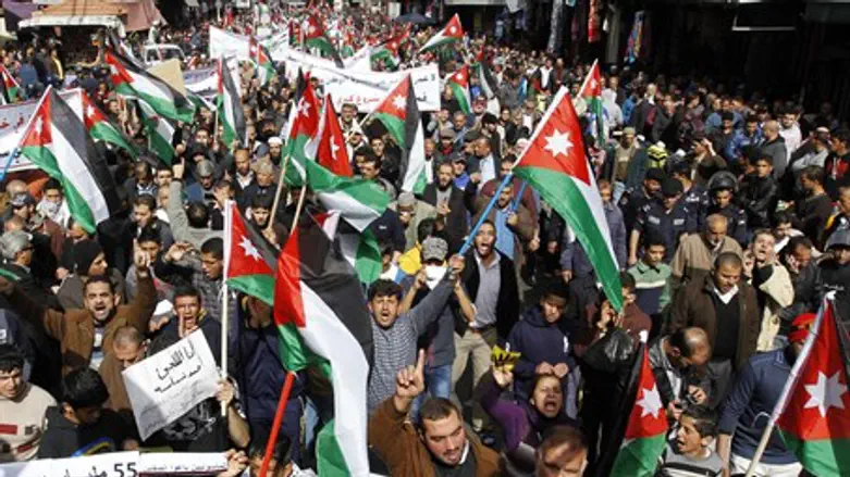 Jordanians protests demonsrate against Kerry'
