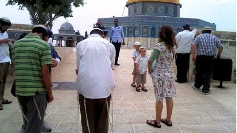 Temple Mount Open To Jews On Tisha B'Av | Israel National News - Arutz ...