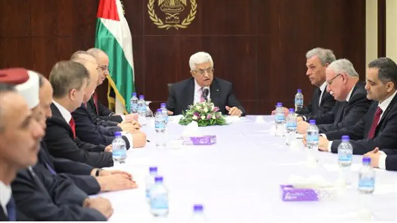 Mahmoud Abbas addresses unity government