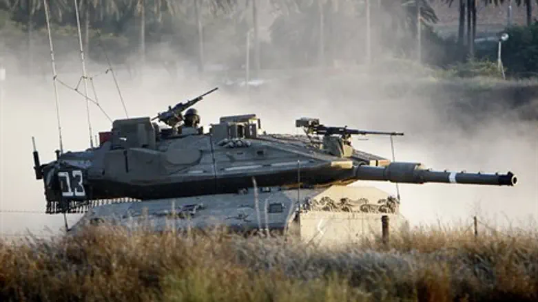 Merkava Mark IV tank near Gaza