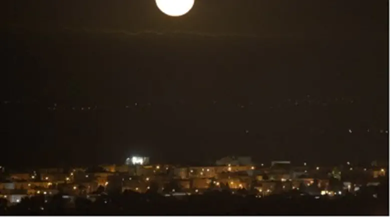 Full moon over Sderot.