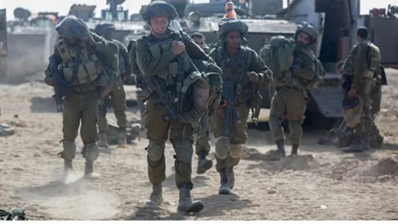 Soldiers deploy near Gaza