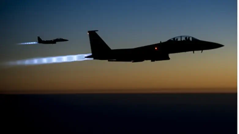 US F15-E jets fly over northern Iraq