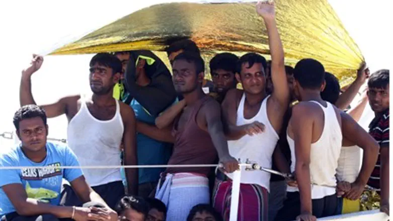 Migrants on boat (file)