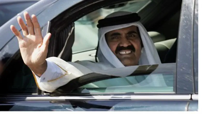 Qatari Emir Sheikh Hamad bin Khalifa al-Thani in Gaza (file)