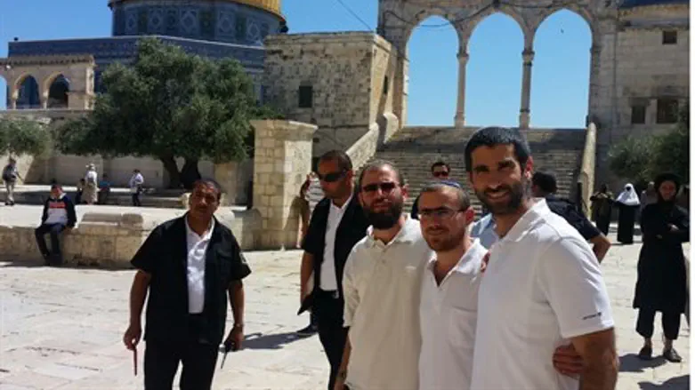 Grooms at the Temple Mount