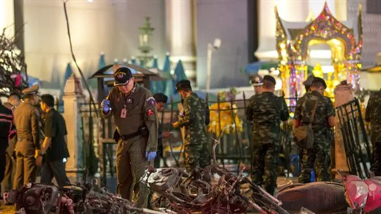 Thai police investigate site of Bangkok bombing