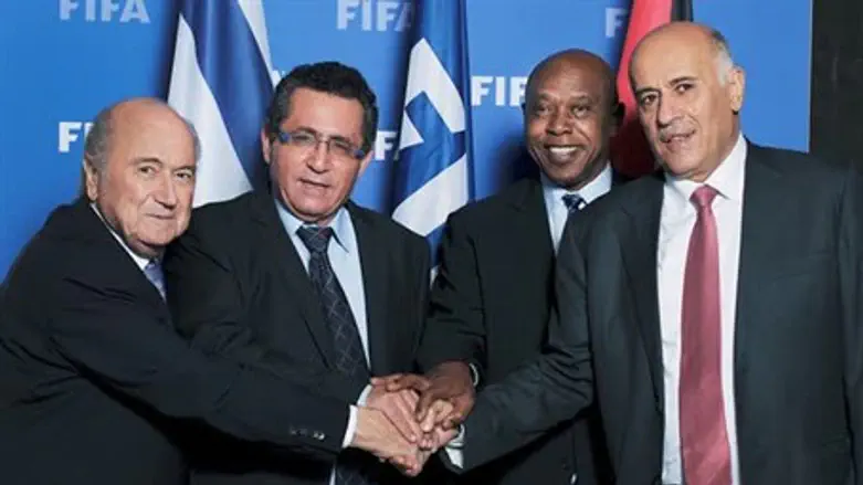 L to R: FIFA President Sepp Blatter, Ofer Eini, Tokyo Sexwale, Jibril Rajoub