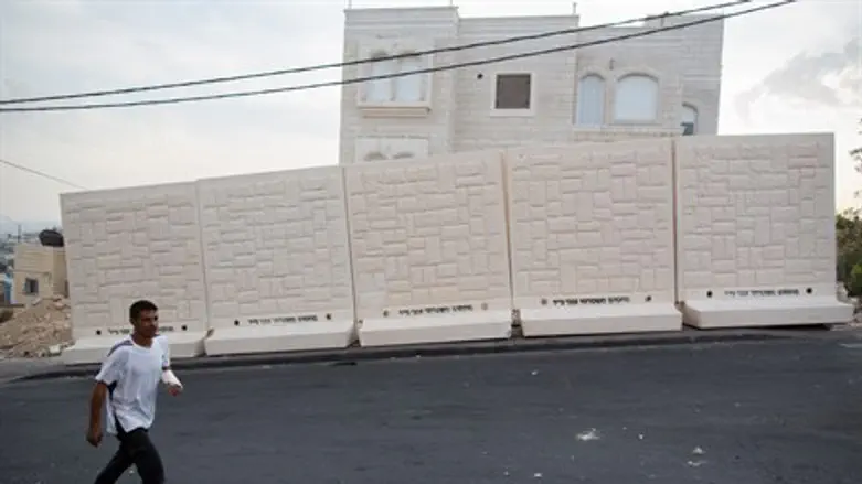 New barrier in Armon Hanatziv
