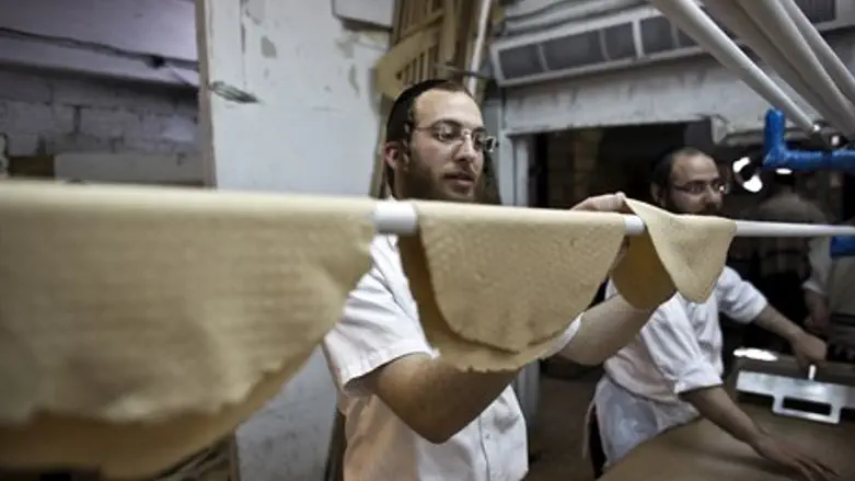 Baking Matzah for Pesach