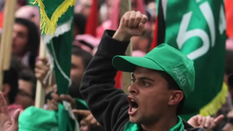 Pro-Hamas students at Birzeit University elections