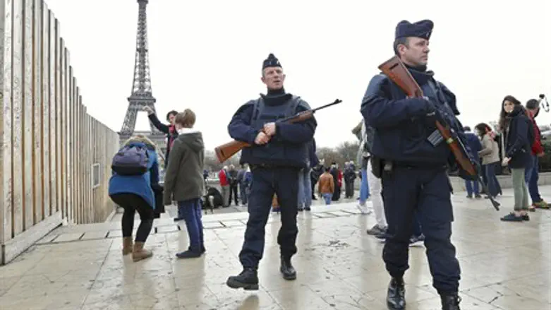 Police near Eiffel Tower