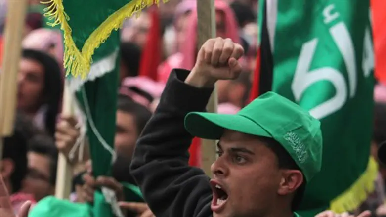 Pro-Hamas students at Birzeit University elections (file)