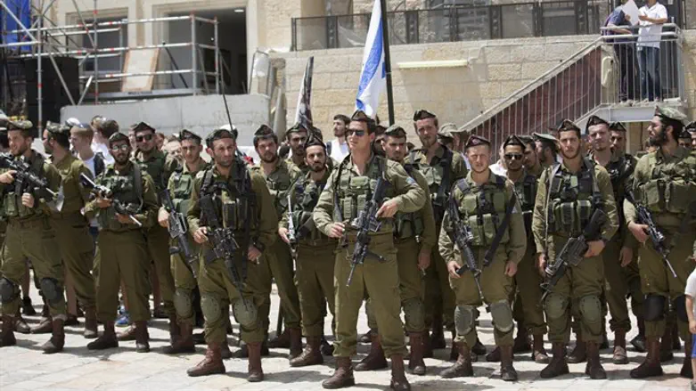 haredi soldiers at Western Wall