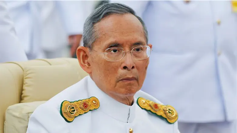 מלך תאילנד מת בגיל 88
