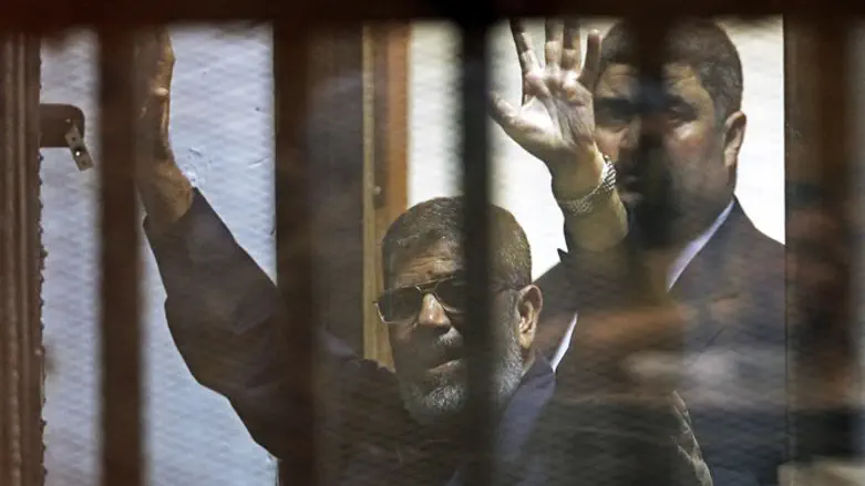 Mohammed Morsi in court