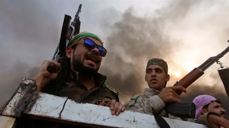 Iraqi pro-government fighters