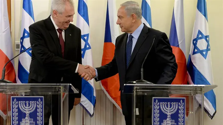  Czech President Milos Zeman with Netanyahu