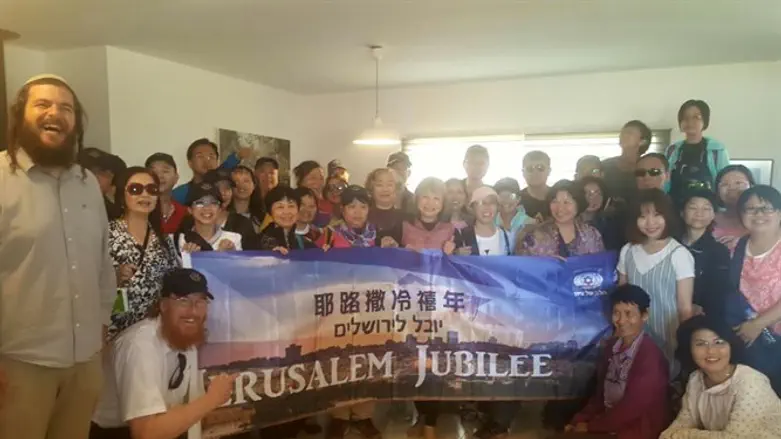Chinese tourists visit Judea and Samaria
