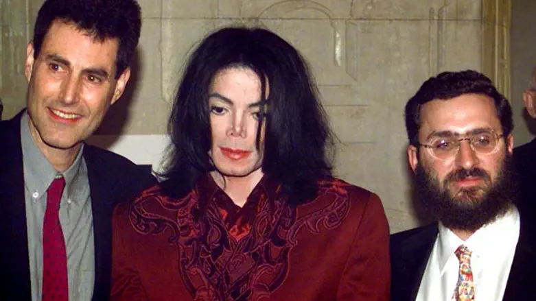 Psychic Uri Geller, Michael Jackson, and Rabbi Shmuley Boteach at official book launch