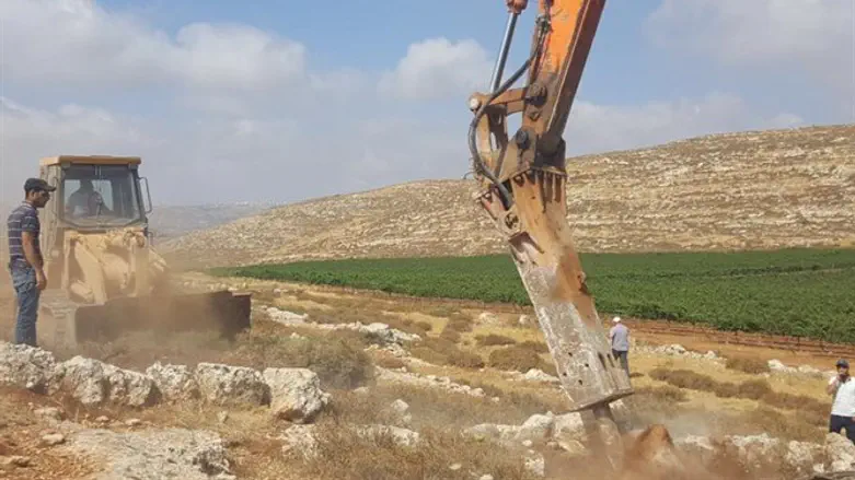 Work begins on new town in Samaria - 'Amichai'