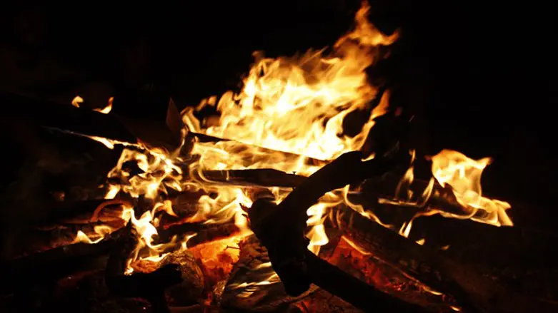 Lag B'Omer bonfire