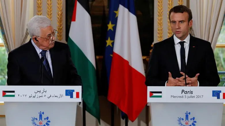 Abbas and Macron