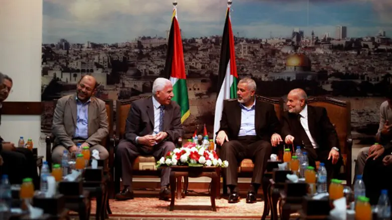 Hamas and PLO leaders meet