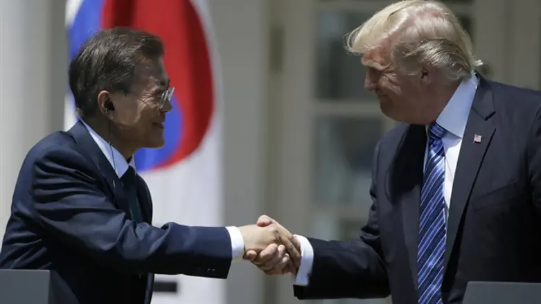 Moon Jae-In and Donald Trump