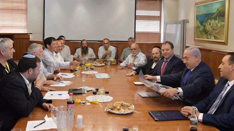 Yesha leaders meet PM Netanyahu