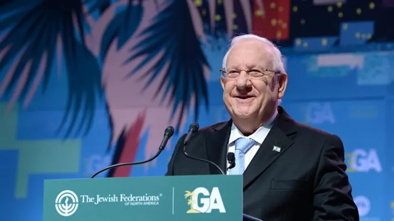 Rivlin speaks before the JFNA General Assembly