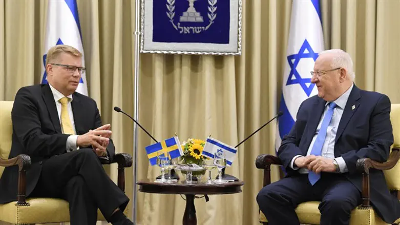 Swedish Ambassador Mangus Hellgren with President Reuven Rivlin