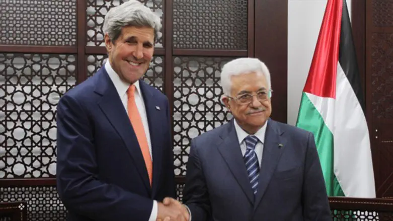 John Kerry and Mahmoud Abbas